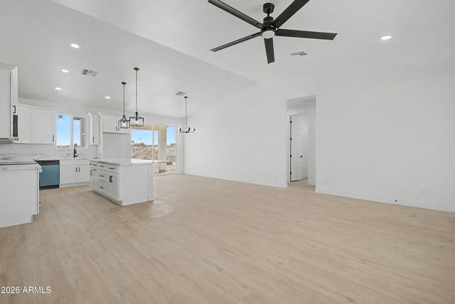 32959 W ELWOOD Street, Tonopah, AZ 85354