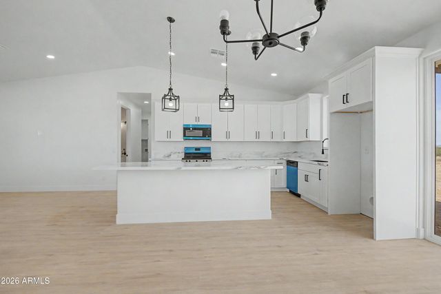32959 W ELWOOD Street, Tonopah, AZ 85354