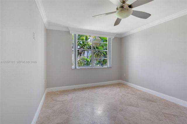 13120 SW 92nd Ave B-409, Miami, FL 33176