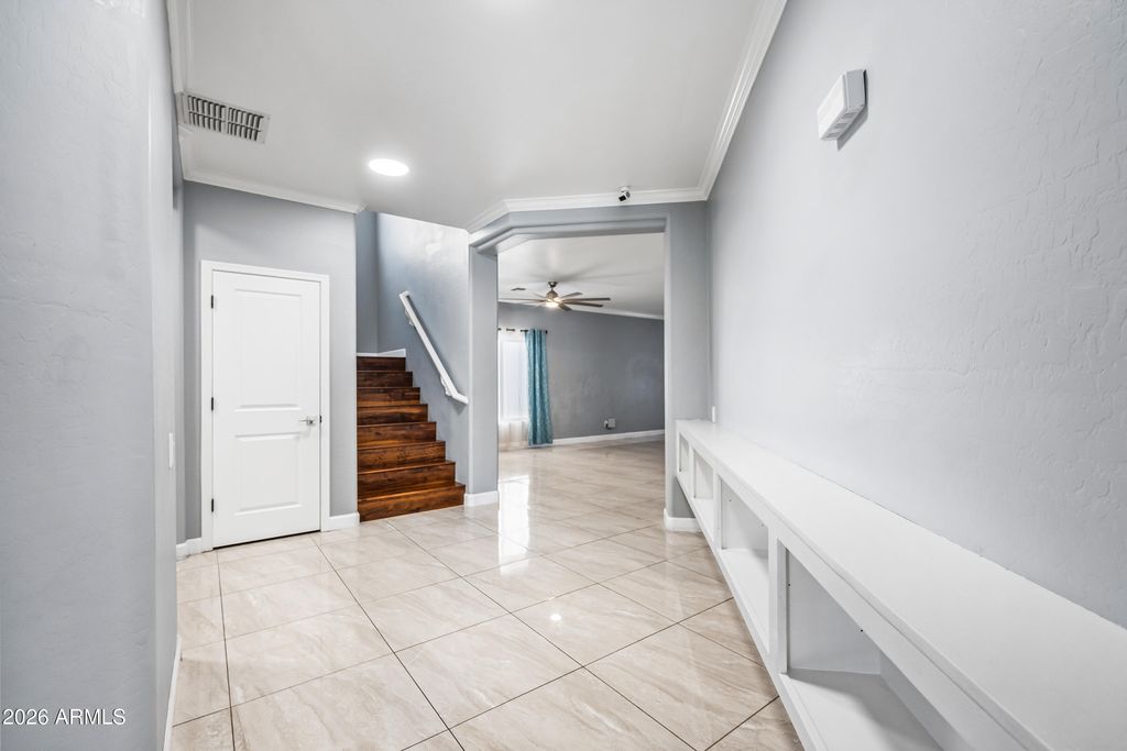 Image 15 of property listing at 806 S 118TH Lane, Avondale, AZ 85323