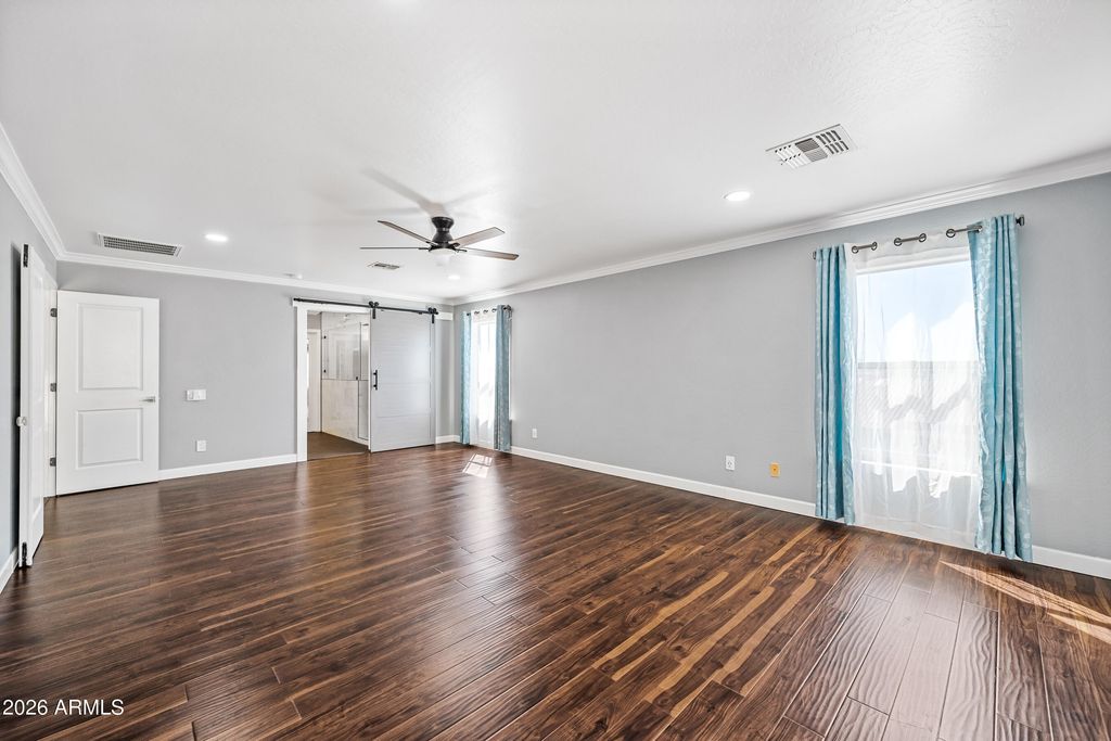 Image 23 of property listing at 806 S 118TH Lane, Avondale, AZ 85323