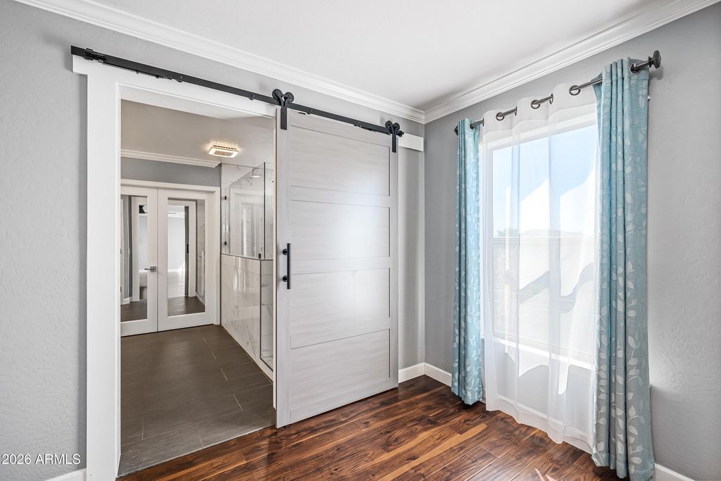 Image 24 of property listing at 806 S 118TH Lane, Avondale, AZ 85323