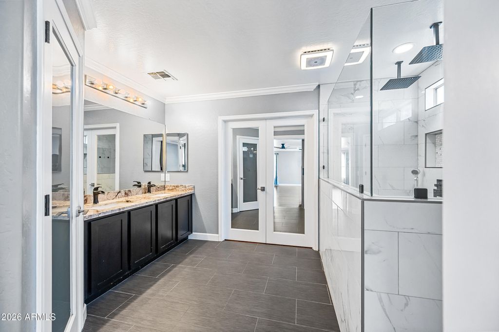 Image 25 of property listing at 806 S 118TH Lane, Avondale, AZ 85323