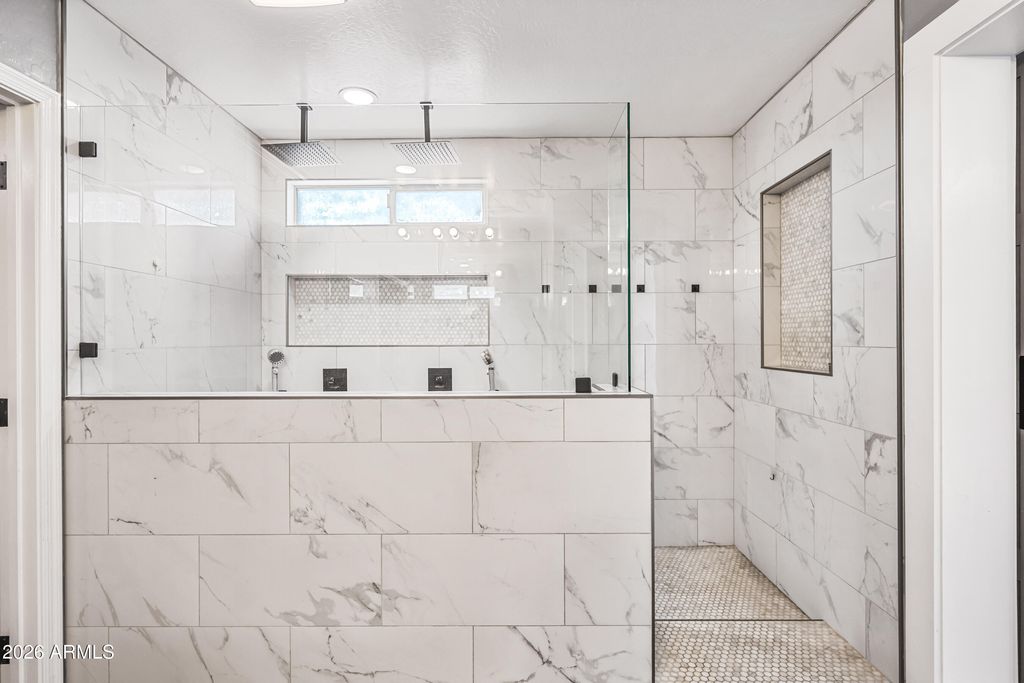 Image 26 of property listing at 806 S 118TH Lane, Avondale, AZ 85323