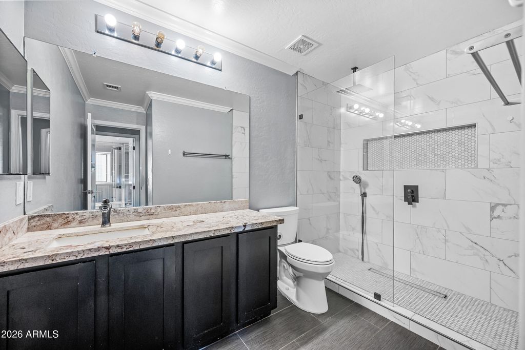 Image 33 of property listing at 806 S 118TH Lane, Avondale, AZ 85323