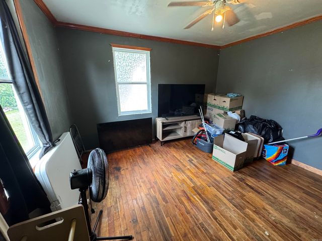 487 S Garfield Avenue, Piggott, AR 72454