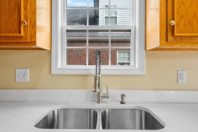 8752 Evangeline Drive, North Charleston, SC 29420