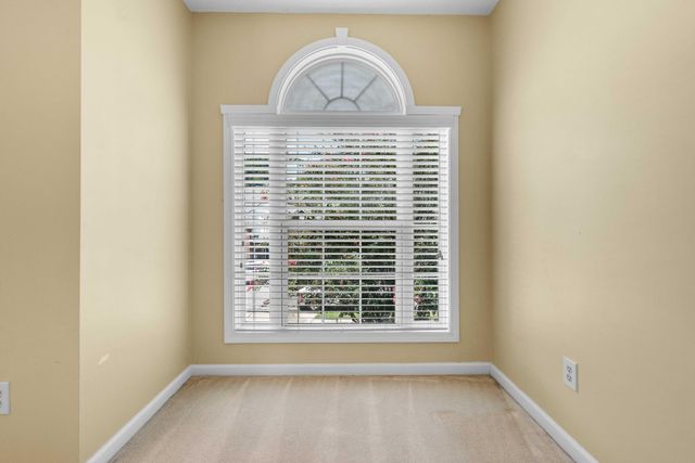 8752 Evangeline Drive, North Charleston, SC 29420