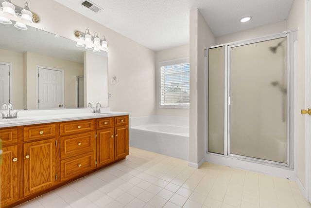 8752 Evangeline Drive, North Charleston, SC 29420