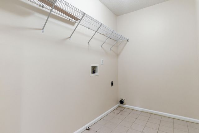 8752 Evangeline Drive, North Charleston, SC 29420