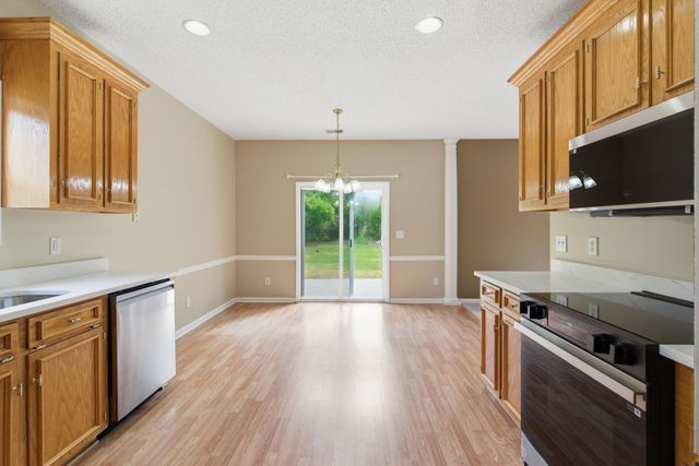 8752 Evangeline Drive, North Charleston, SC 29420