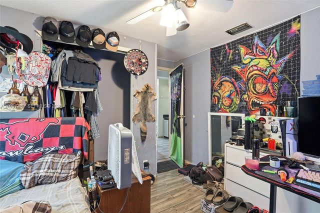 868 avalon ave, La Belle, FL 33935