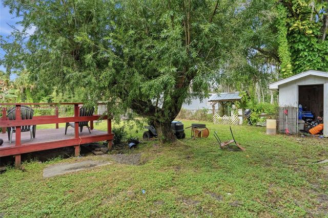 868 avalon ave, La Belle, FL 33935