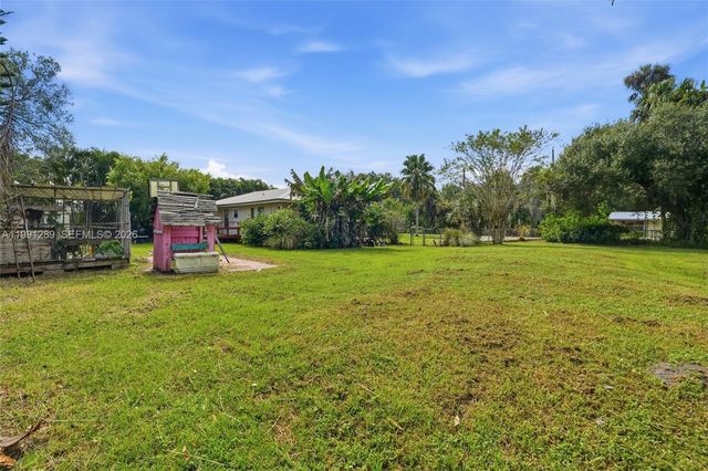 868 avalon ave, La Belle, FL 33935