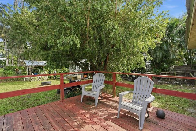 868 avalon ave, La Belle, FL 33935