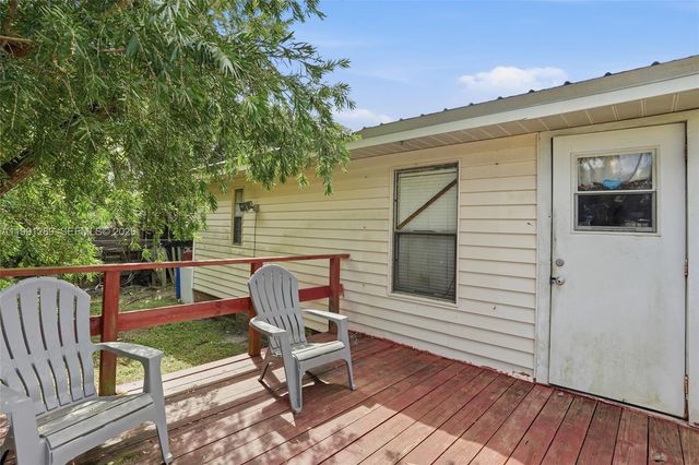 868 avalon ave, La Belle, FL 33935