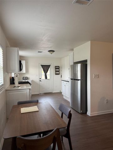 5607 Collins Road, Houston, TX 77016