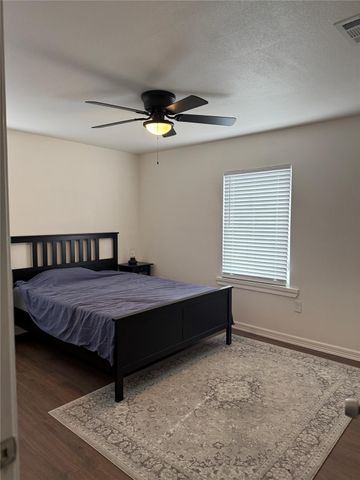 5607 Collins Road, Houston, TX 77016