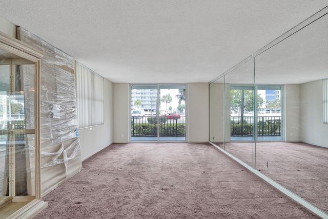 1009 N Ocean Boulevard 112, Pompano Beach, FL 33062