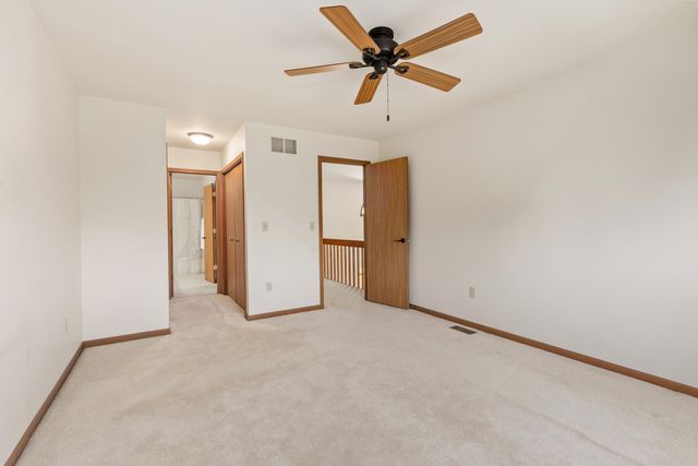 633 W 94th Court, Crown Point, IN 46307