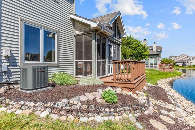 633 W 94th Court, Crown Point, IN 46307
