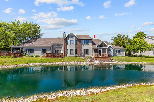 633 W 94th Court, Crown Point, IN 46307