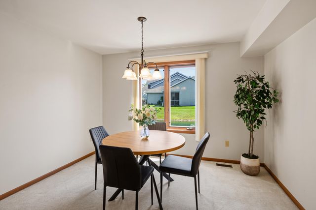 633 W 94th Court, Crown Point, IN 46307