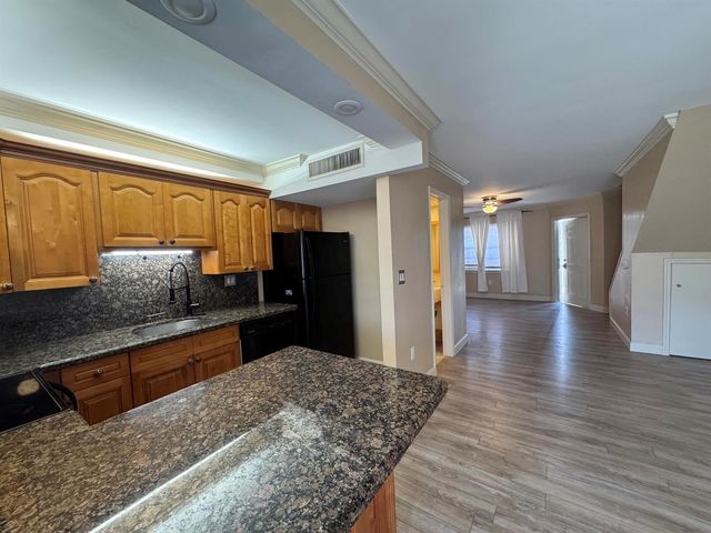 5937 SW 36TH Court 7, Davie, FL 33314