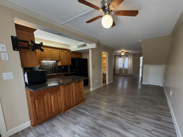 5937 SW 36TH Court 7, Davie, FL 33314