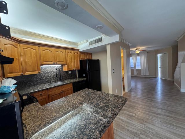 5937 SW 36TH Court 7, Davie, FL 33314