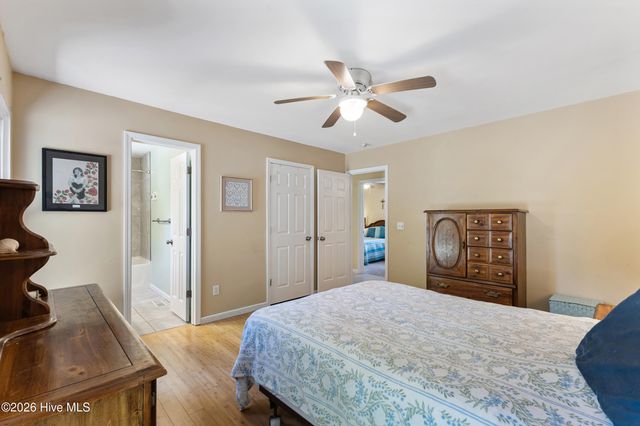 327 Green Meadows Drive, Wilmington, NC 28405