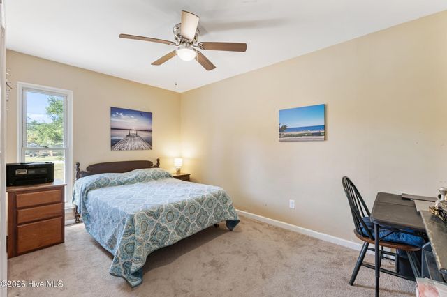 327 Green Meadows Drive, Wilmington, NC 28405