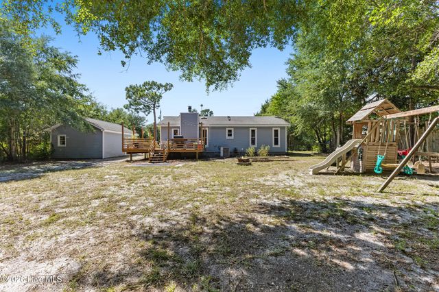 327 Green Meadows Drive, Wilmington, NC 28405