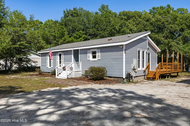 327 Green Meadows Drive, Wilmington, NC 28405