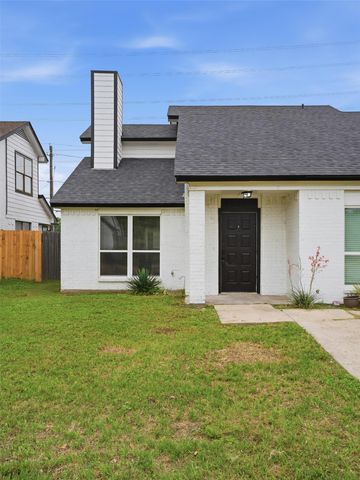 2320 Sherry Street, Arlington, TX 76014