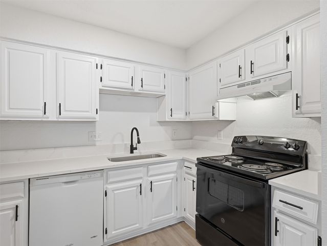 2320 Sherry Street, Arlington, TX 76014