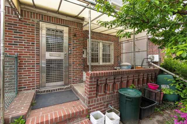 15335 60th Avenue, Flushing, NY 11355