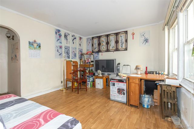 15335 60th Avenue, Flushing, NY 11355