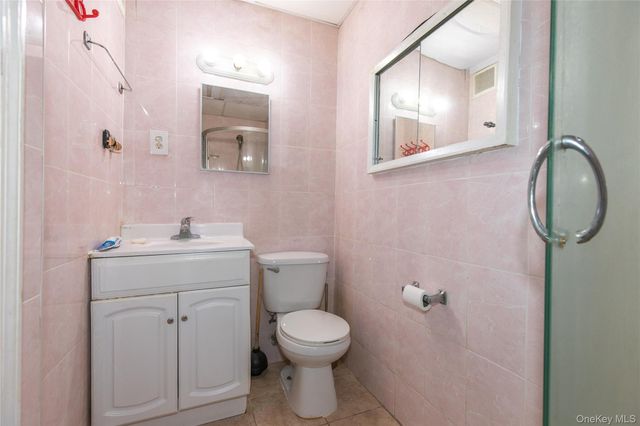 15335 60th Avenue, Flushing, NY 11355