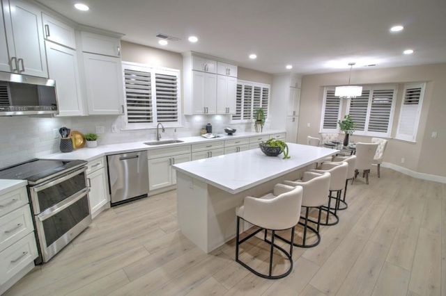 4405 Crown Valley Way, Modesto, CA 95356