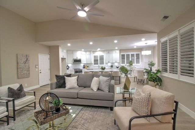 4405 Crown Valley Way, Modesto, CA 95356