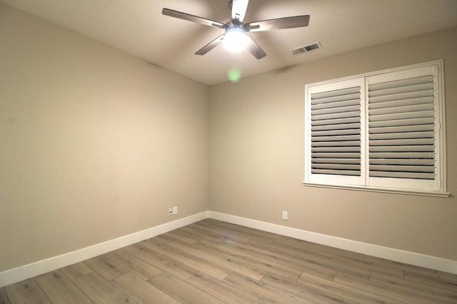 4405 Crown Valley Way, Modesto, CA 95356