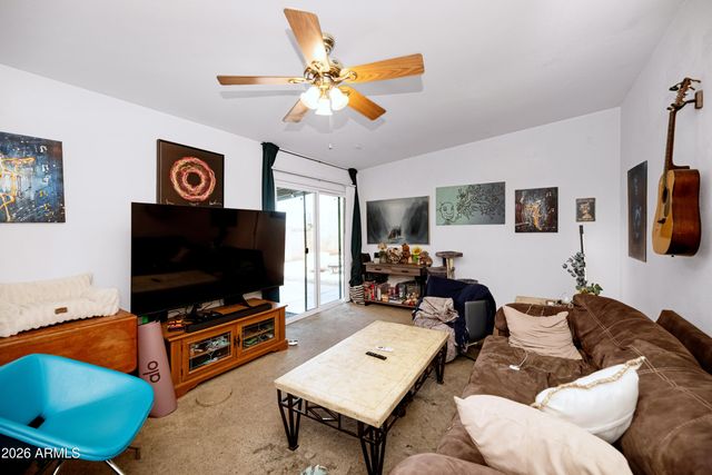 2606 S JENTILLY Lane, Tempe, AZ 85282