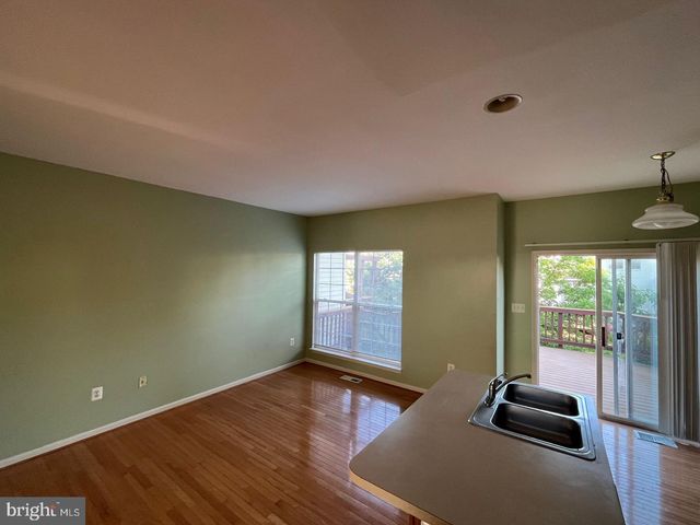 13345 MISTY DAWN DR, Herndon, VA 20171
