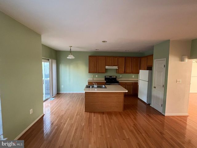 13345 MISTY DAWN DR, Herndon, VA 20171