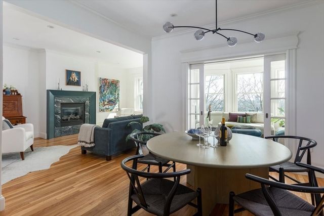 95 Mason Terrace 6, Brookline, MA 02446
