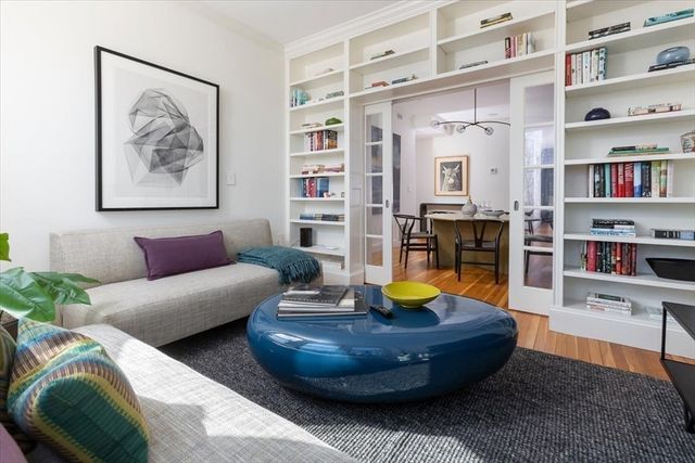 95 Mason Terrace 6, Brookline, MA 02446