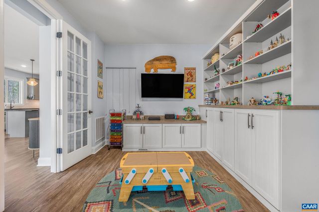 5447 OXBOW DR, Crozet, VA 22932