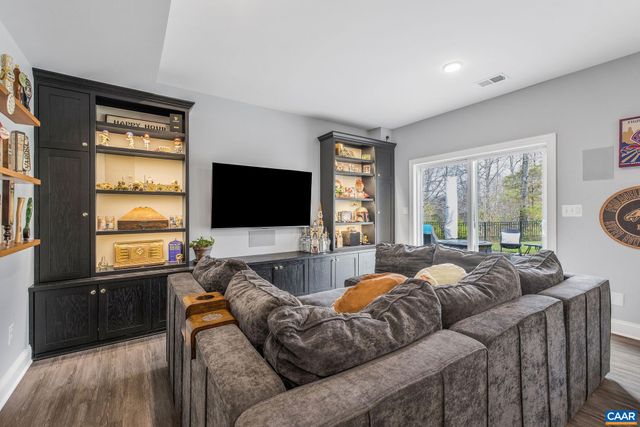 5447 OXBOW DR, Crozet, VA 22932