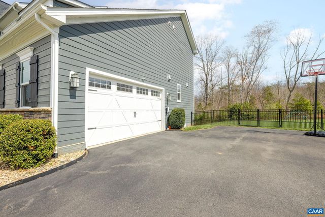 5447 OXBOW DR, Crozet, VA 22932